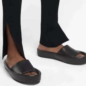 KHAITE Women’s Venice Leather Pool Slide Sandals Black 39 / 8.5 US $680 NEW